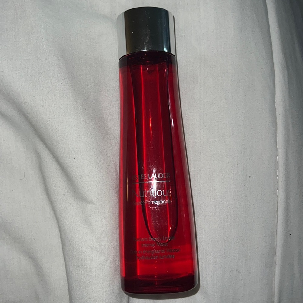 Estée Lauder Nutritious Super Pomegranate